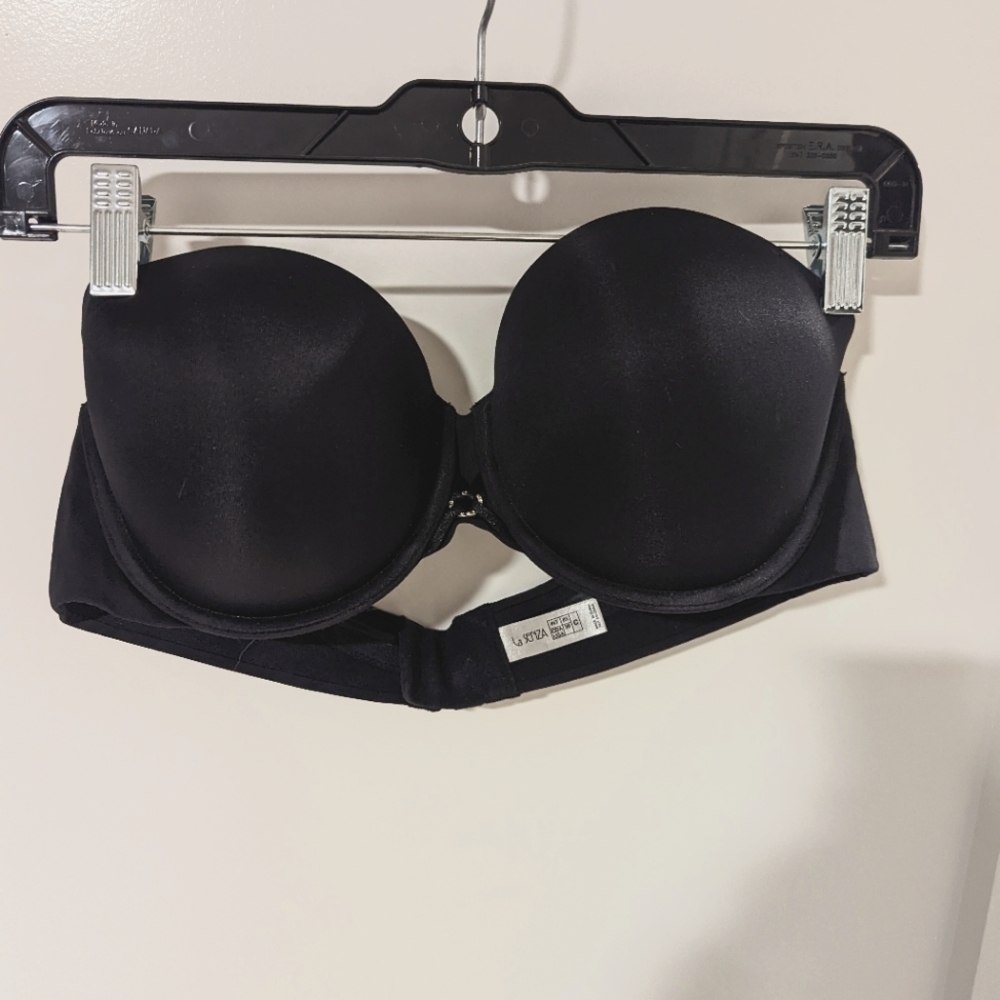 Strapless pushup